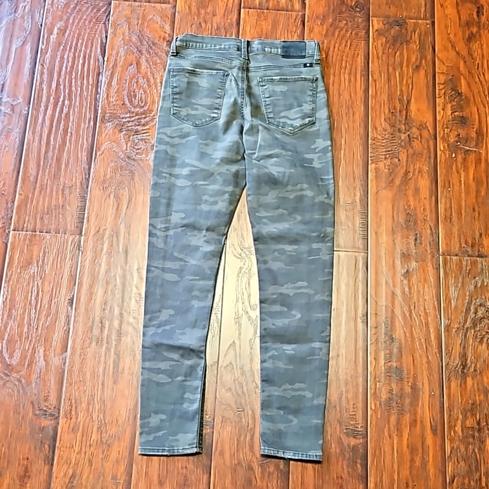 Lucky Brand Jean 8 - Picture 2 of 4